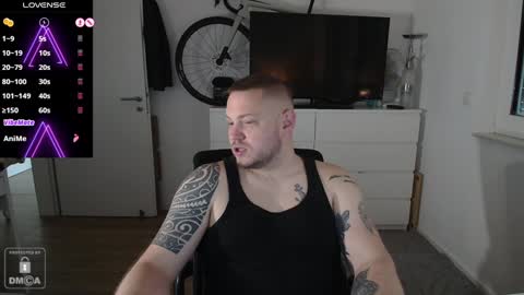 Snapshot of x19marco93x chatting on February 2, 1:52 pm x19marco93x online show from February 2, 1:52 pm