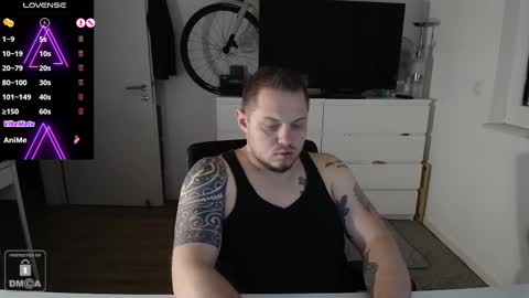 Snapshot of x19marco93x chatting on February 23, 5:50 pm x19marco93x online show from February 23, 5:50 pm