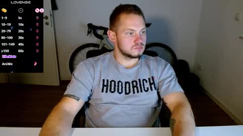 Snapshot of x19marco93x chatting on November 21, 8:29 pm x19marco93x online show from November 21, 8:29 pm