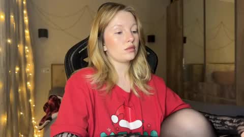 Snapshot of x__ivy_x chatting on December 28, 1:28 pm eva online show from December 28, 1:28 pm