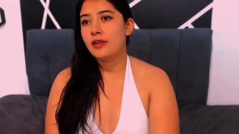 Snapshot of x_adeline_ chatting on November 6, 11:15 pm Adeline online show from November 6, 11:15 pm