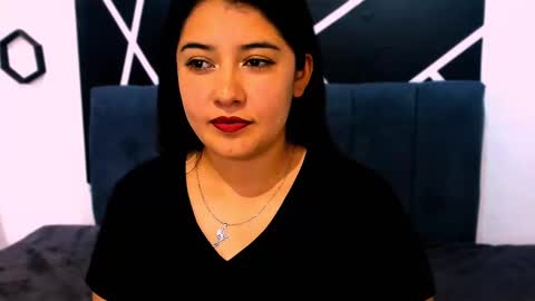 Snapshot of x_adeline_ chatting on November 13, 11:25 pm Adeline online show from November 13, 11:25 pm