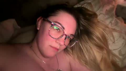 Mariah  online show from April 8, 6:57 am