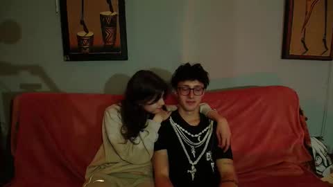 Philipp and Este online show from October 1, 1:55 am