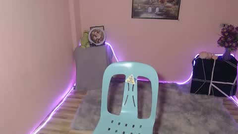 Snapshot of x_jemy22 chatting on November 7, 3:01 pm Jemy online show from November 7, 3:01 pm