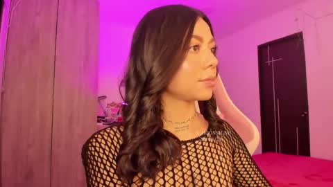     s  s      s   online show from March 28, 11:26 pm