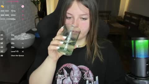 LOVE NERDS ONLY online show from March 31, 4:24 am