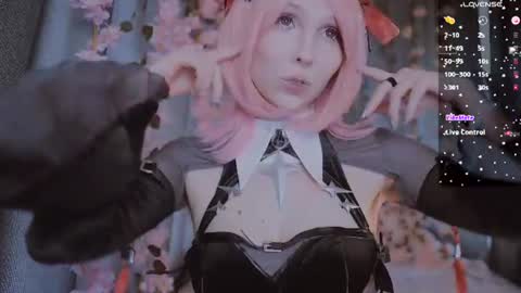 Snapshot of x_sexykitten666_x chatting on July 3, 4:02 pm Lucy online show from July 3, 4:02 pm
