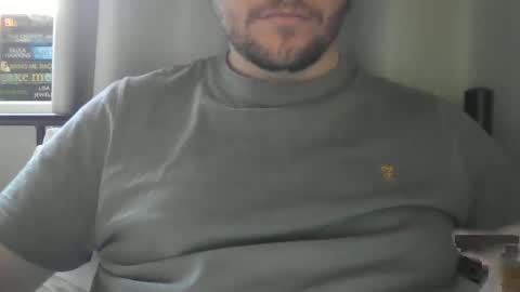 Snapshot of x_yes chatting on December 30, 9:48 am x_yes online show from December 30, 9:48 am