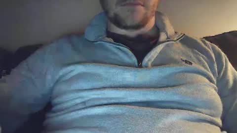 Snapshot of x_yes chatting on March 10, 9:51 pm x_yes online show from March 10, 9:51 pm