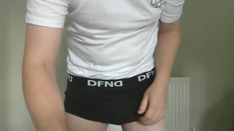 Snapshot of x_yes chatting on September 9, 2:16 pm x_yes online show from September 9, 2:16 pm