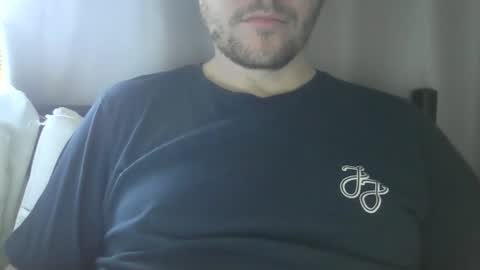 Snapshot of x_yes chatting on October 28, 12:09 pm x_yes online show from October 28, 12:09 pm