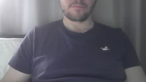 Snapshot of x_yes chatting on November 5, 1:55 pm x_yes online show from November 5, 1:55 pm