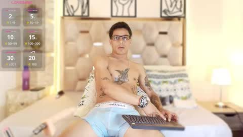 Snapshot of xabier_583 chatting on December 20, 9:00 pm xabier online show from December 20, 9:00 pm