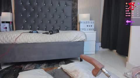 Snapshot of xabrina_17 chatting on February 16, 4:09 am xabrina zpellman  online show from February 16, 4:09 am