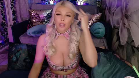 Snapshot of xalexax chatting on March 9, 7:48 pm sooo hey im Sperm Mystik from Fuckistan i want you full my all holes bcs i have penis fever online show from March 9, 7:48 pm