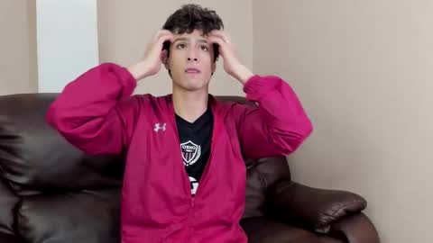 Snapshot of xam_collen chatting on December 3, 4:27 pm xam_collen online show from December 3, 4:27 pm