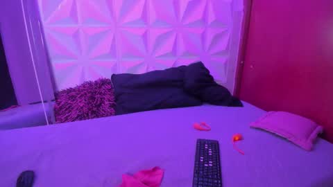 xamabtlee0107 online show from September 16, 4:57 am