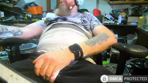 xander71972 online show from April 5, 9:34 pm