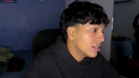 Snapshot of xander_bonnet1 chatting on October 10, 3:22 pm Xander bonnet online show from October 10, 3:22 pm