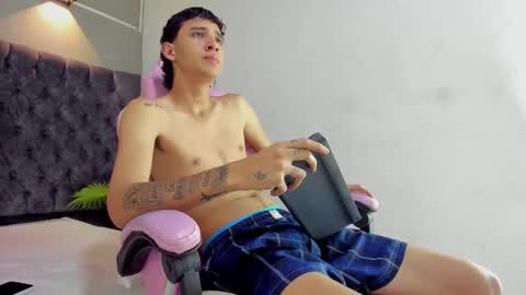 XANDER online show from December 23, 3:48 am