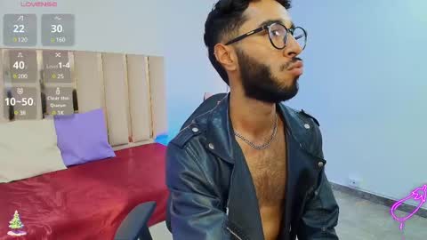 Snapshot of xander_tay chatting on December 19, 6:12 pm ISSANDER online show from December 19, 6:12 pm