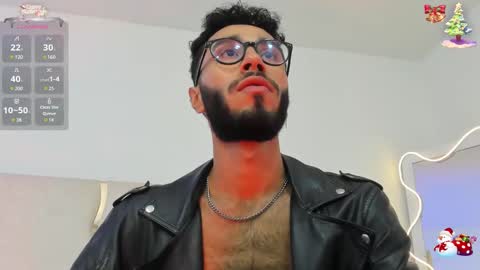 Snapshot of xander_tay chatting on December 21, 11:02 pm ISSANDER online show from December 21, 11:02 pm