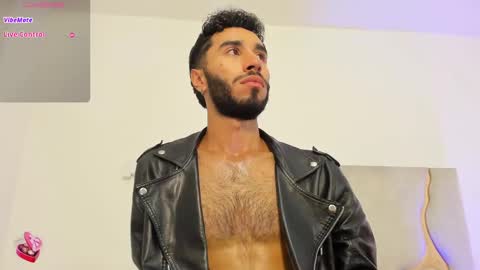 Snapshot of xander_tay chatting on December 27, 10:59 pm ISSANDER online show from December 27, 10:59 pm