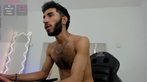 Snapshot of xander_tay chatting on January 3, 1:48 am ISSANDER online show from January 3, 1:48 am