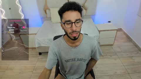 Snapshot of xander_tay chatting on January 16, 7:52 pm ISSANDER online show from January 16, 7:52 pm