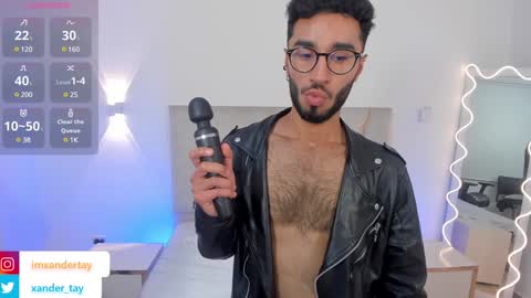 Snapshot of xander_tay chatting on January 22, 8:49 pm ISSANDER online show from January 22, 8:49 pm