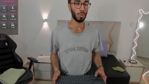 Snapshot of xander_tay chatting on January 29, 1:58 am ISSANDER online show from January 29, 1:58 am