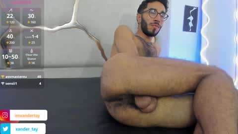 Snapshot of xander_tay chatting on February 22, 1:33 am ISSANDER online show from February 22, 1:33 am