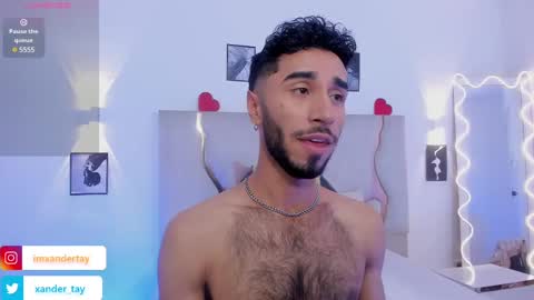 Snapshot of xander_tay chatting on February 26, 7:38 pm ISSANDER online show from February 26, 7:38 pm