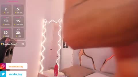 Snapshot of xander_tay chatting on March 8, 1:39 am ISSANDER online show from March 8, 1:39 am