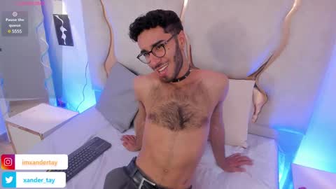 Snapshot of xander_tay chatting on March 11, 7:47 pm ISSANDER online show from March 11, 7:47 pm