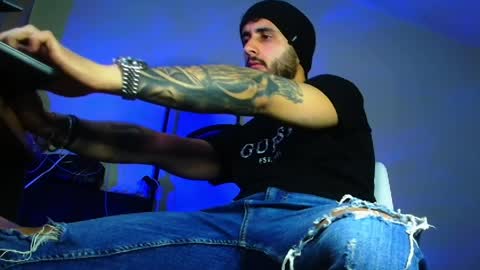 XanderCageX online show from April 9, 8:25 pm