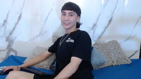 xandergrey8 online show from March 31, 7:36 pm