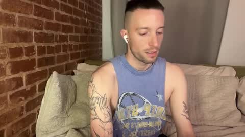 Snapshot of xanderxnyc chatting on December 14, 8:09 am xanderxnyc online show from December 14, 8:09 am