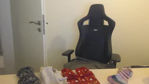 Joe online show from December 1, 6:29 am