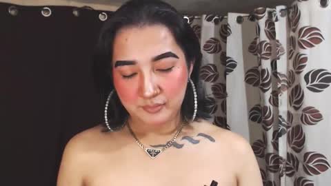 Nira   NOT INTO CHEAP GUYS  online show from January 10, 7:11 pm