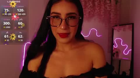 Snapshot of xbonny_ chatting on June 22, 6:16 pm online show from June 22, 6:16 pm