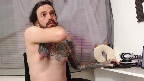 Snapshot of xcamtentationx chatting on December 18, 12:40 pm xcamtentationx online show from December 18, 12:40 pm