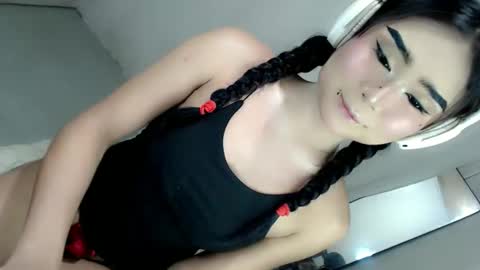 kianna online show from April 16, 11:40 pm