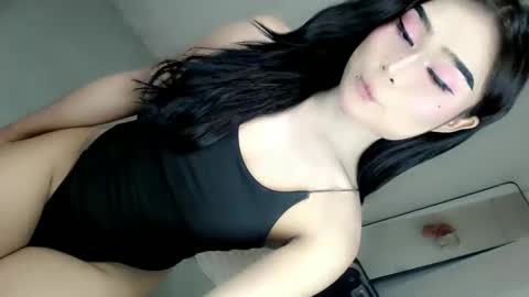 kianna online show from April 30, 5:41 pm