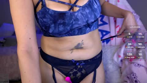 Snapshot of xclusivesecrets chatting on January 25, 10:08 am spoil me here online show from January 25, 10:08 am