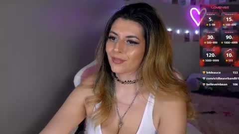 Snapshot of xclusivesecrets chatting on February 23, 11:00 am spoil me here online show from February 23, 11:00 am