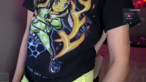 Snapshot of xclusivesecrets chatting on March 7, 10:56 am spoil me here online show from March 7, 10:56 am