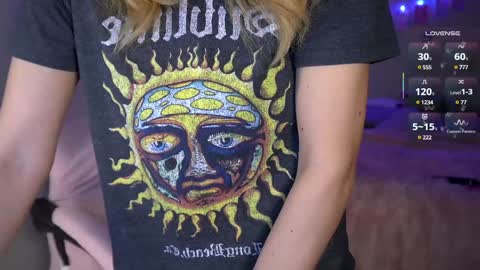 Snapshot of xclusivesecrets chatting on March 11, 9:02 am spoil me here online show from March 11, 9:02 am