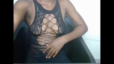 Snapshot of xcreamypussy chatting on December 8, 4:35 am xcreamypussy online show from December 8, 4:35 am